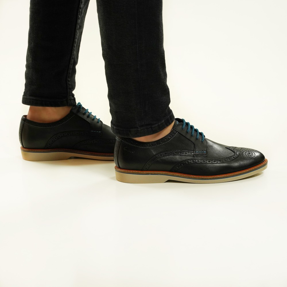 Calzatura Business Casual Clarks Atticus Limit Scarpe Oxford
