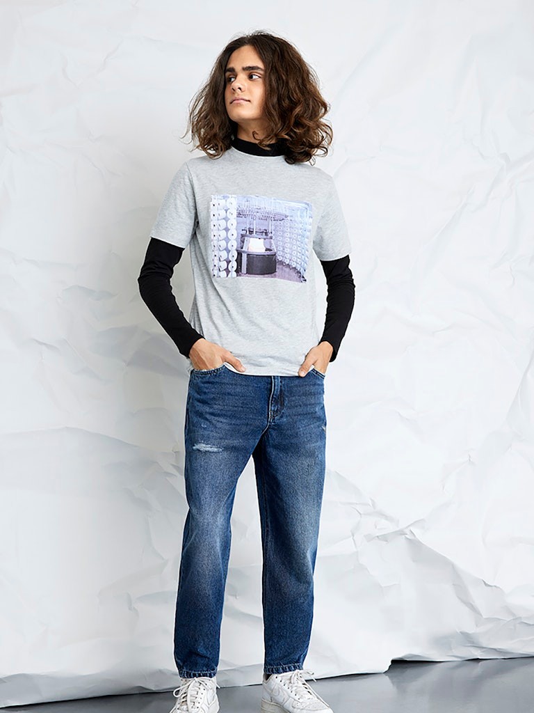 Ni Bluze Me Menge Te Shkurta 2201