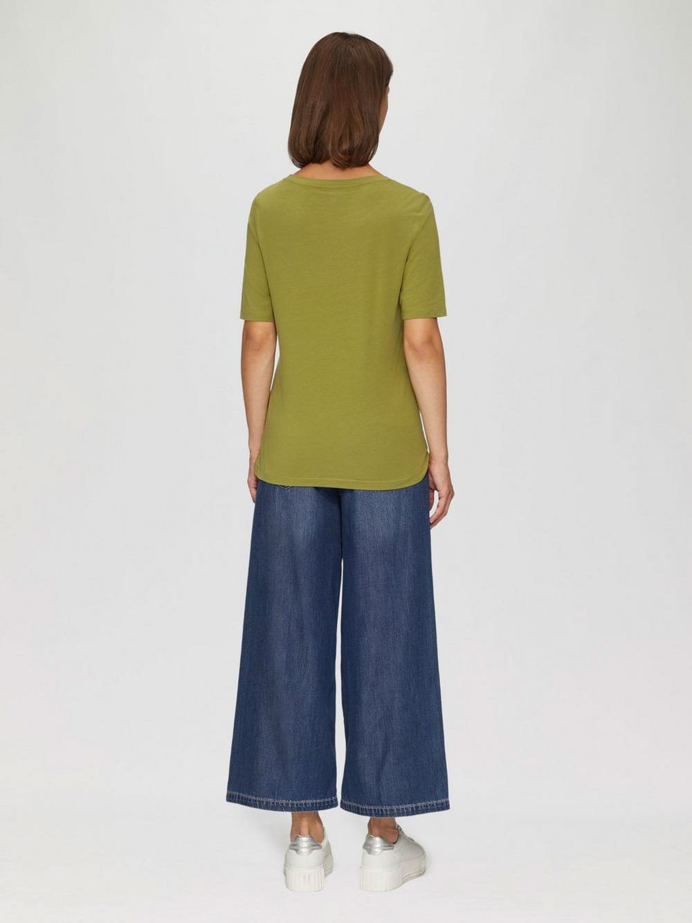 So Bluze Me Menge Te Shkurta 2408