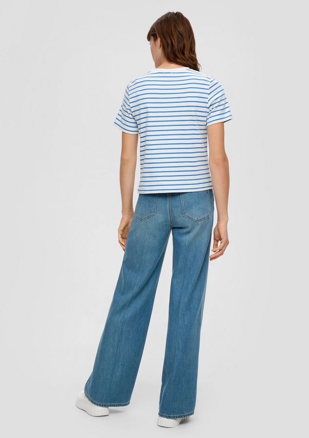 So Bluze Me Menge Te Shkurta 2402