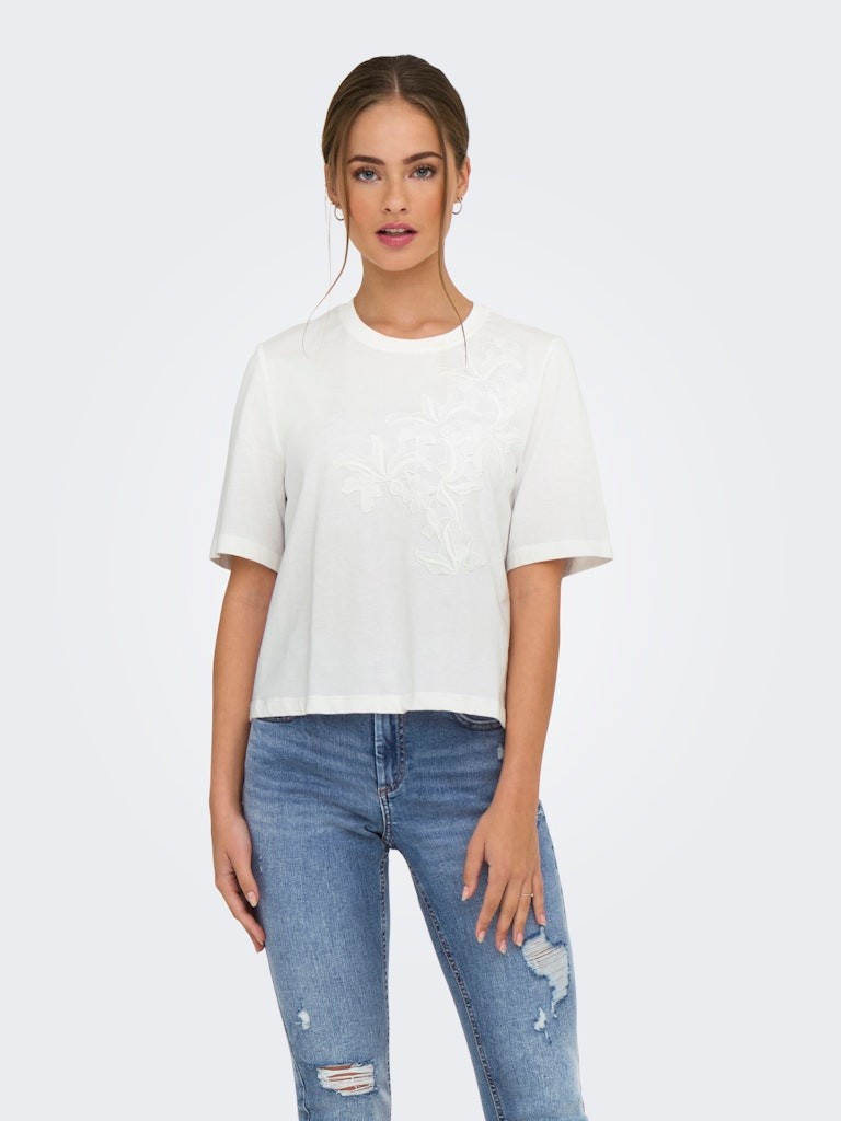 O Bluze Me Menge Te Shkurta 2505