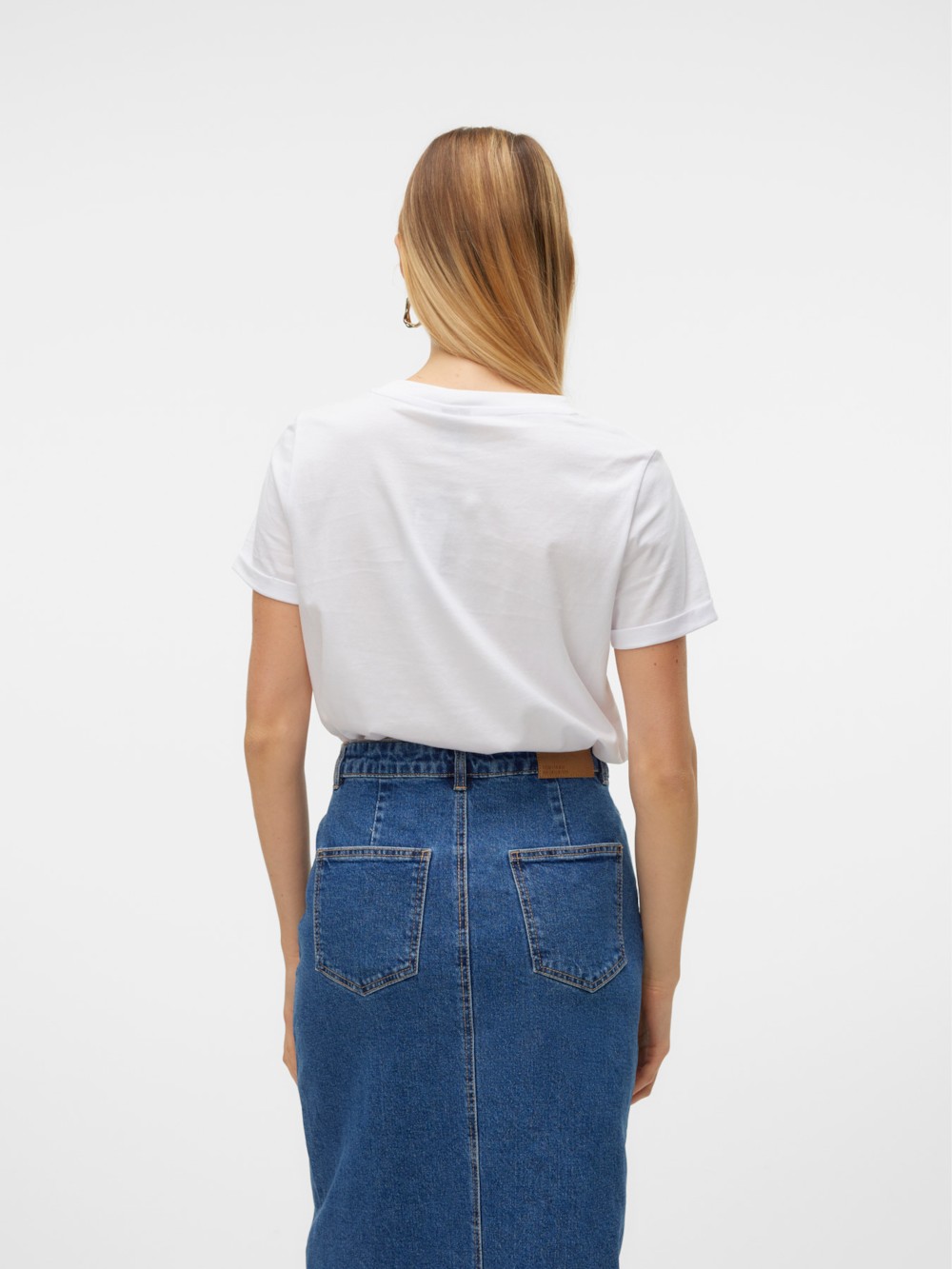 Vm Bluze Me Menge Te Shkurta Noos