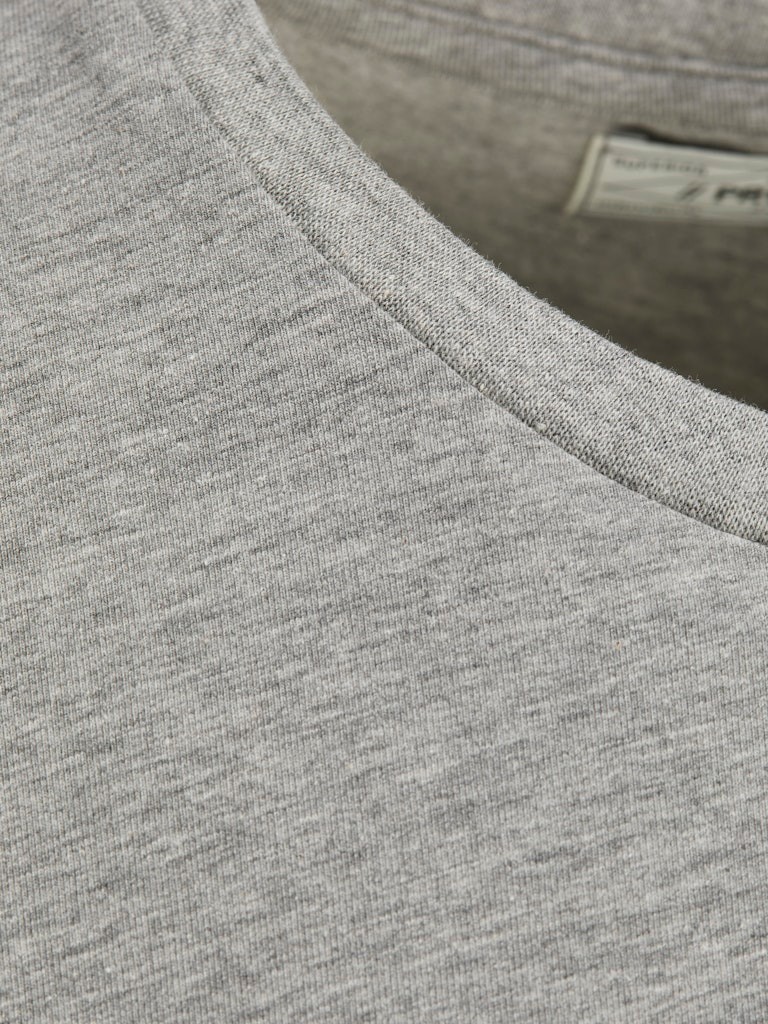 Pr Bluze Me Menge Te Shkurta 2501