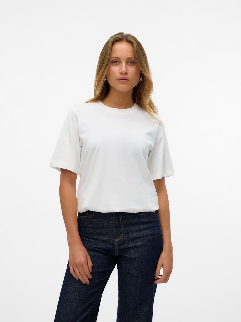Vm Bluze Me Menge Te Shkurta Noos