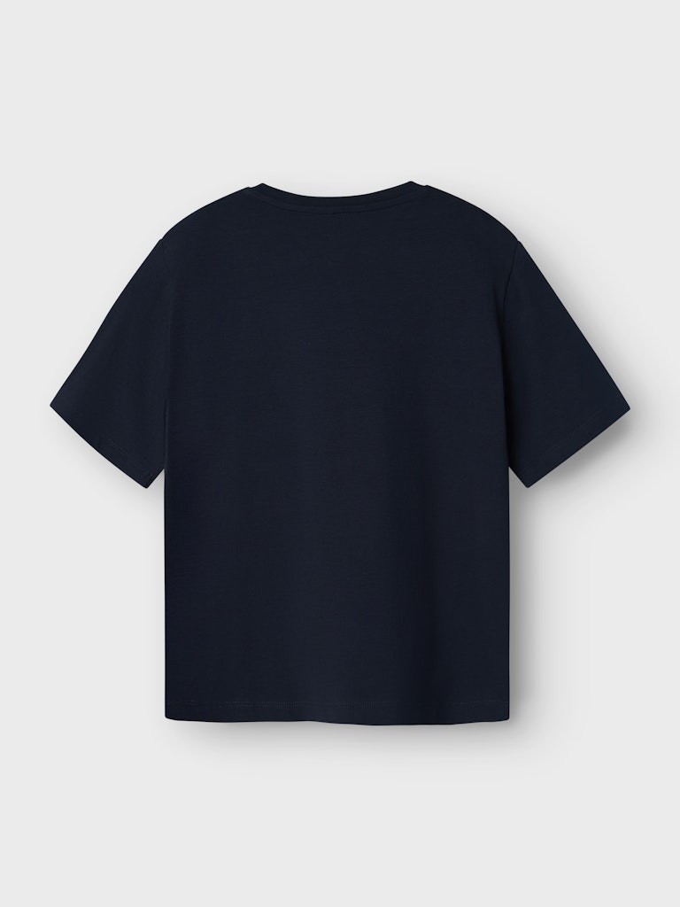 Ni Bluze Me Menge Te Shkurta Noos