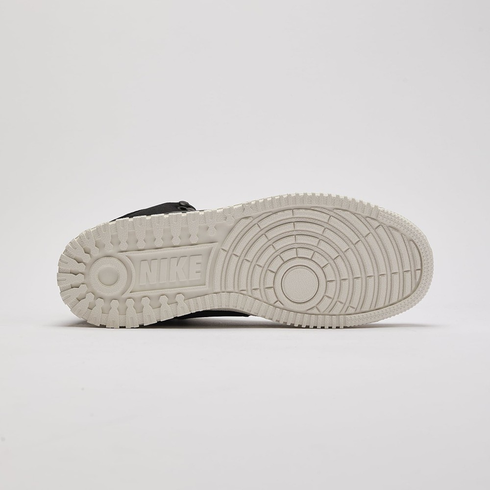 PatikÃ« E ThellÃ« Nike Dr7882 002 M â Minimax